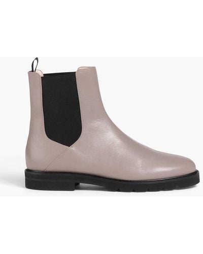 Stuart Weitzman Dylan Leather Chelsea Boots - Brown