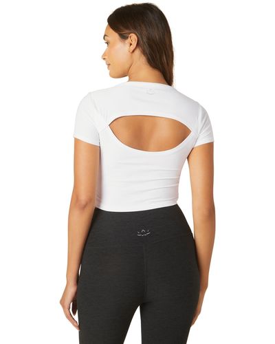 Beyond Yoga Featherweight Perspective Cropped Tee - White