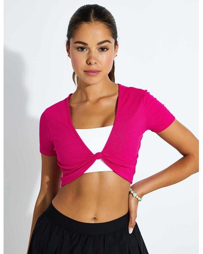 Alo Yoga Knotty Short Sleeve T-shirt - Pink