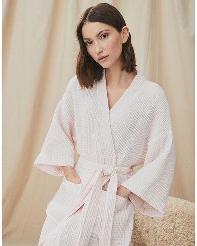 The White Company Long Lightweight Waffle Robe - Pink