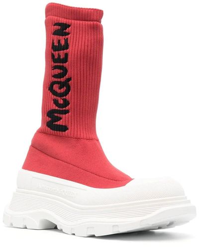 Alexander McQueen Stiefel im Socken-Stil mit Logo-Print - Rot