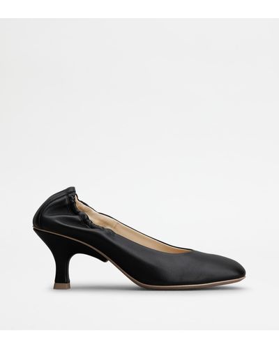 Tod's Court Shoes In Leather - Black