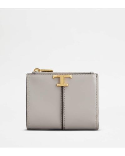 Tod's T Timeless Wallet In Leather - Grey