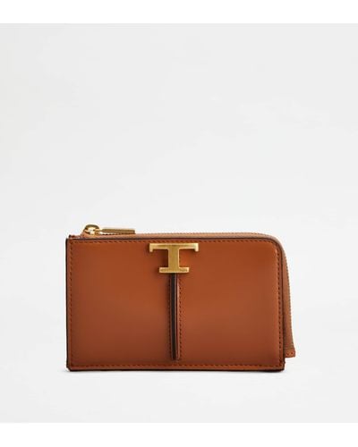 Tod's T Timeless Pouch In Leather - Brown