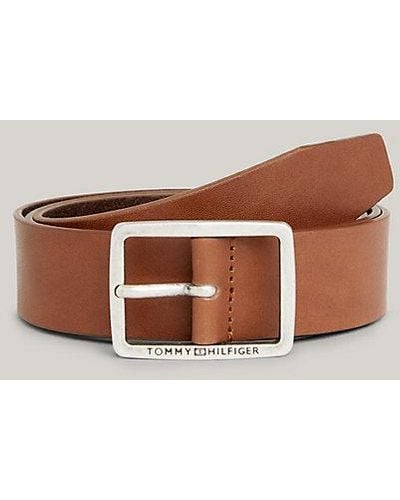 Tommy Hilfiger Cinturón de piel con hebilla cuadrada y logo - Marrón