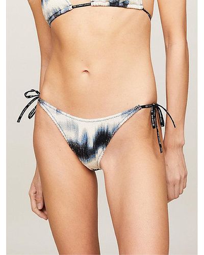 Tommy Hilfiger Parte inferior de bikini estampado con tiras - Azul