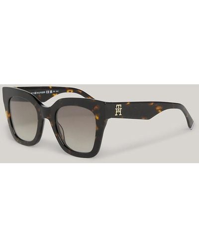 Tommy Hilfiger Sunglasses for Women | Black Friday Sale & Deals up to 65%  off | Lyst UK