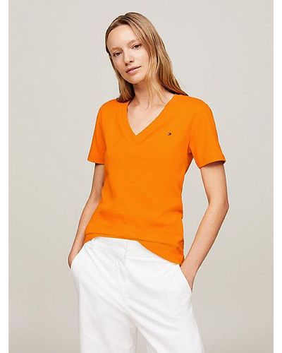 Tommy Hilfiger Slim T-shirt Met V-hals En Geborduurde Vlag - Oranje