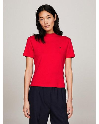Tommy Hilfiger Cropped Slim Fit T-Shirt mit Mock-Rollkragen - Rot