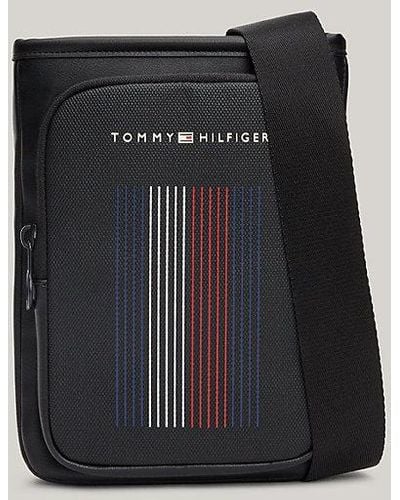 Tommy Hilfiger Kleine Crossbody-Tasche mit Metall-Logo - Schwarz