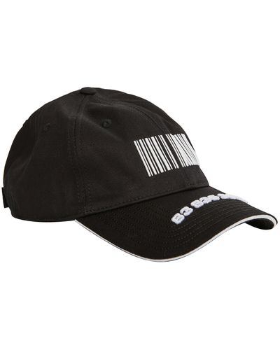 Vtmnts Barcode Monogram Beanie Hat In Black,white
