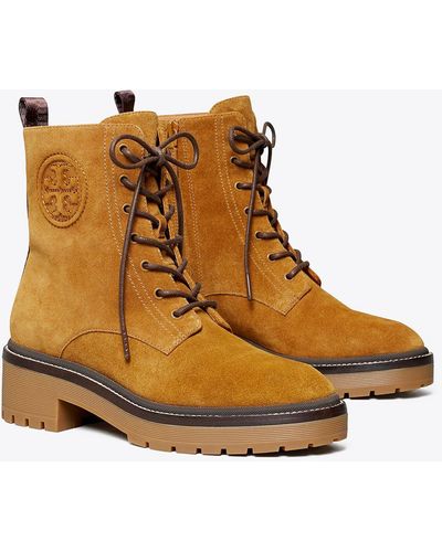 https://www.lyst.com/en-ca/shop/tory-burch-boots/