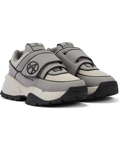 Acupuncture Beefer Trainers - Grey