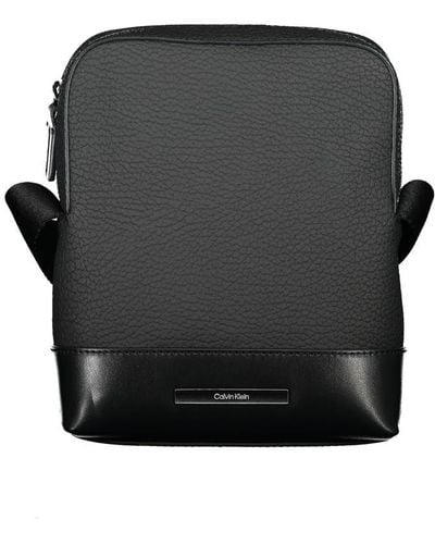 Calvin Klein Sleek Shoulder Bag With Contrasting Details - Black