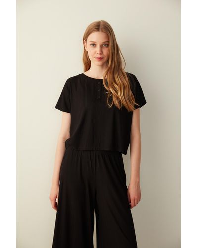 Penti Es t-shirt-pyjamaoberteil mit kragen und knopfleiste - Schwarz