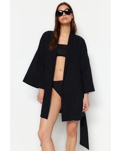 Trendyol Er mini-kimono und kaftan aus 100 % gewebter baumwolle mit gürtel - Schwarz