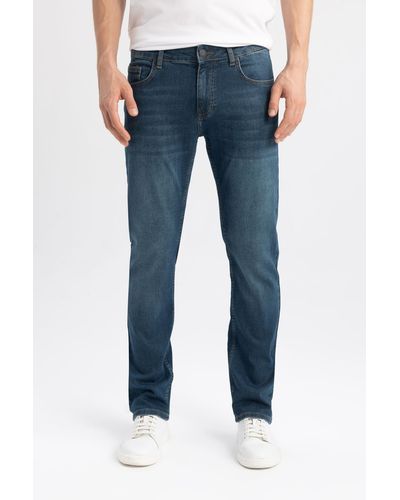 Defacto Sergio regular fit jeanshose mit normaler taille und pfeifenbein - Blau