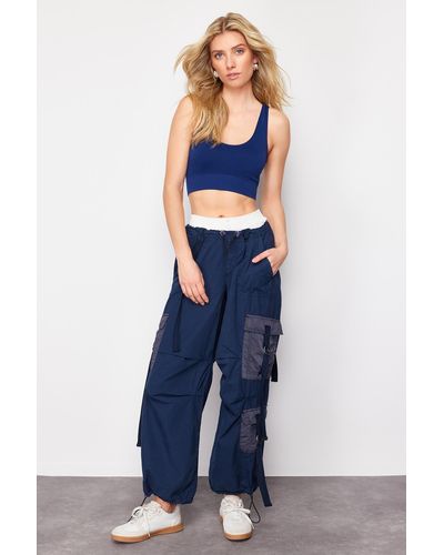 Trendyol Marineblaue cargo-taschen-jogging-jeans mit normaler taille