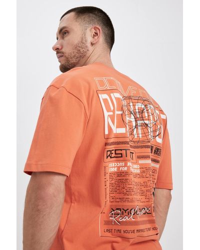 Defacto Fit oversize fit rundhals-bedrucktes kurzarm-t-shirt aus 100 % baumwolle z5633az23sp - Orange