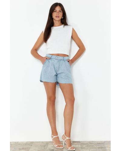 Trendyol Helle shorts und bermuda mit hoher taille und plissee aus 100 % TM - Blau