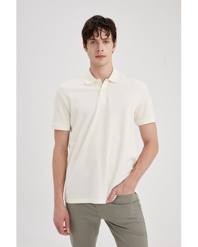 Defacto Neues polo-t-shirt mit normaler passform und kurzen ärmeln, c1293ax24sp - Weiß