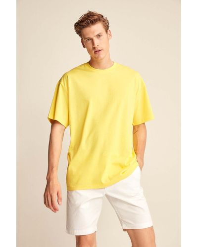 Grimelange Jett t-shirt in oversize-passform aus 100 % baumwolle mit dicker struktur in küken - Gelb