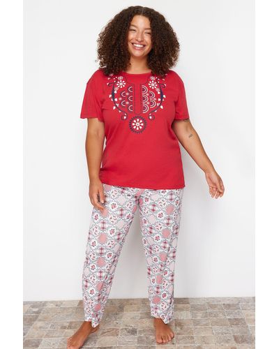 Trendyol Es gestricktes pyjama-set mit geometrischem muster - Rot