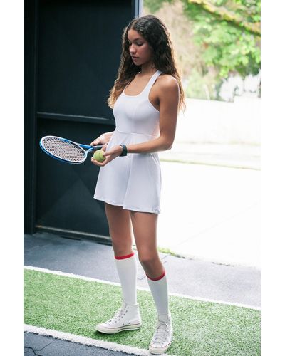 Trendyol Es, zweilagiges, gestricktes sportkleid aus scuba/tauchstoff mit shorts innen - Weiß