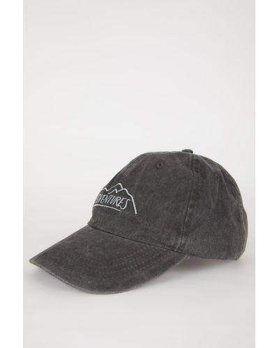 Defacto Mütze aus bestickter baumwolle - Schwarz