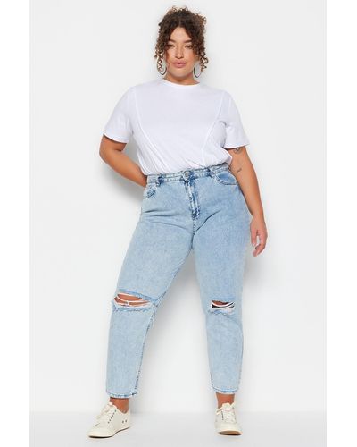Trendyol Helle mom-fit-jeans mit hoher taille und detailliertem destroyed-effekt - Blau