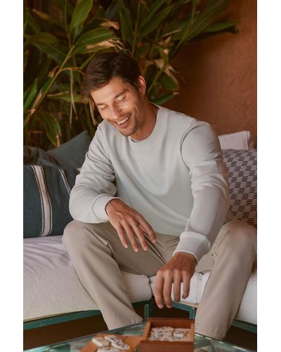 AC&Co / Altınyıldız Classics Sweatshirt aus 3-fädiger baumwolle in wassergrün mit normaler passform und rundhalsausschnitt - Weiß