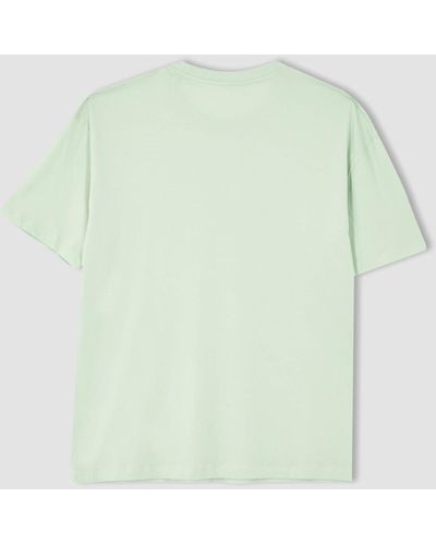 Defacto Bedrucktes t-shirt mit kastiger passform und rundhalsausschnitt - Grün