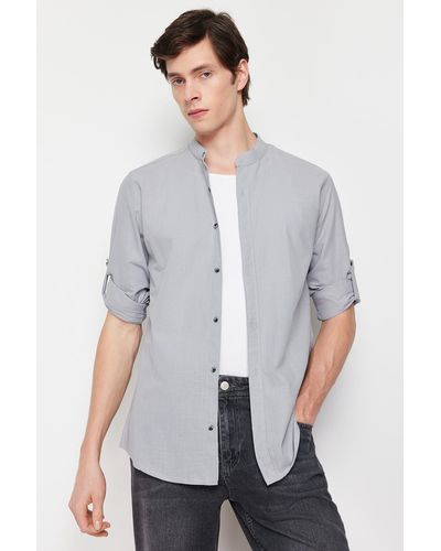 Trendyol Es slim-fit-basic-hemd mit schulterklappen aus 100 % baumwolle - Grau