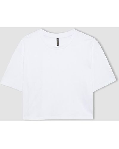 Defacto T-shirt mit rundhalsausschnitt und kurzen ärmeln im boxy fit - Weiß