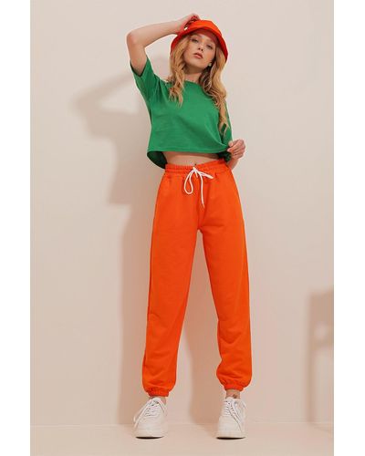 Trend Alaçatı Stili Farbene basic-jogginghose mit elastischem bund und beinen - Orange