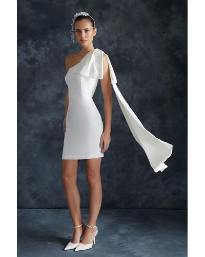 Trendyol Braut-brautkleid mit er perle und detaillierter schleife für hochzeit/nikah, elegantes abendkleid - Weiß