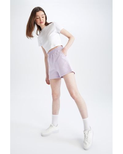Defacto Shorts aus recyceltem, dünnem sweatshirtstoff mit normaler passform - Lila