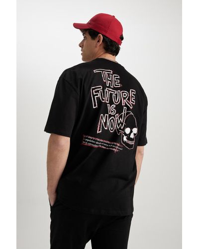 Defacto T-shirt aus 100 % baumwolle mit oversize-passform und rundhalsausschnitt hinten bedruckt z5874az23sm - Schwarz