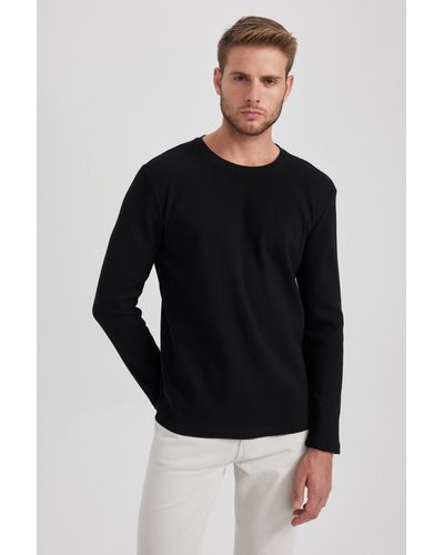 Defacto Basic-langarm-t-shirt mit schmaler passform und rundhalsausschnitt - Schwarz