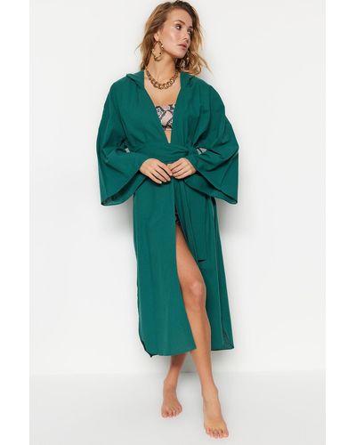 Trendyol Er maxi-kimono und kaftan aus 100 % baumwolle mit kapuze und gürtel - Grün