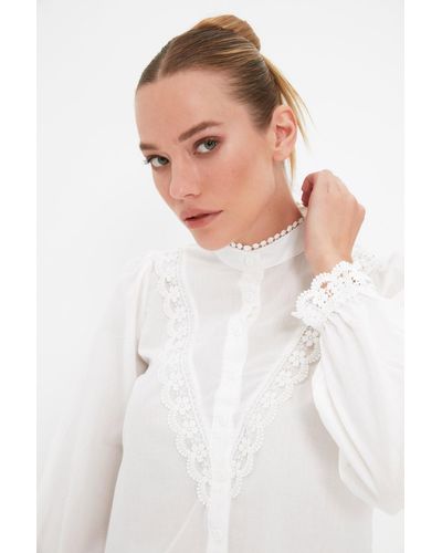 Trendyol Es hemd aus gewebter baumwolle mit spitze - Weiß