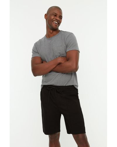 Trendyol E, mittellange, mittellange gummi-shorts mit schnürung und nähten im regulären/normalen schnitt - Schwarz