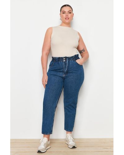 Trendyol E mom-jeans mit hoher taille und elastischem bund - Blau
