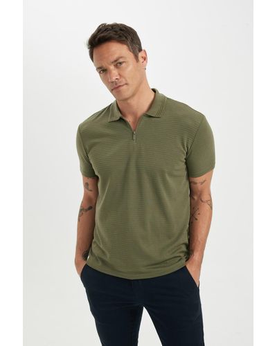 Defacto Neues polo-t-shirt mit normaler passform und kurzen ärmeln - Grün