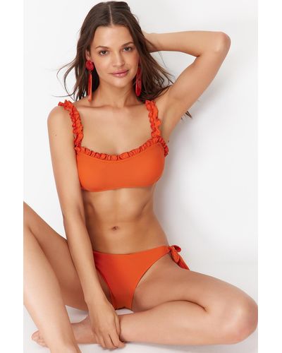 Trendyol Zimtfarbenes, strukturiertes bralette-bikini-set mit rüschen - Orange