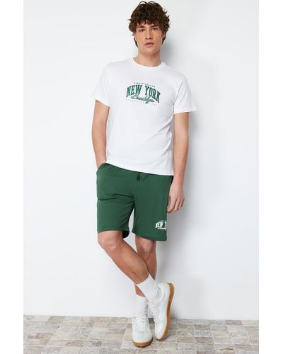 Trendyol Ecru- bedrucktes pyjama-set mit gestrickten shorts und normaler passform - Grün