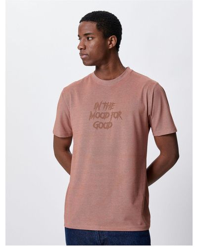 Koton T-shirt mit slogan-stickerei, schmale passform, rundhalsausschnitt, kurze ärmel - Pink