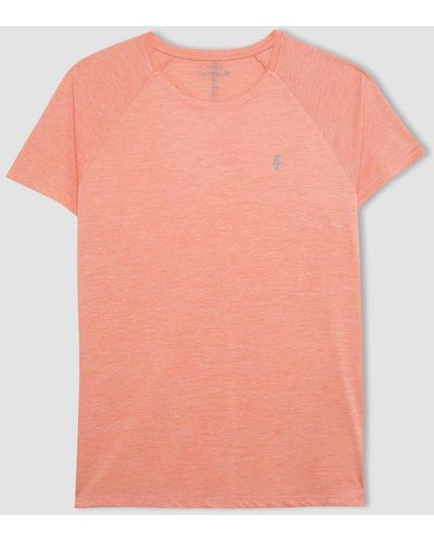 Defacto Passform: standard-passform, rundhalsausschnitt, schweres stoff-kurzarm-t-shirt b5150ax24sp - Pink