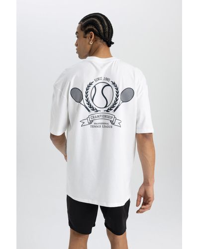 Defacto Fit oversize-passform, rundhalsausschnitt, rückseite bedruckt, t-shirt - Weiß