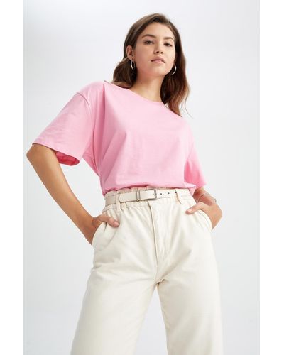 Defacto Basic-t-shirt aus 100 % baumwolle mit rundhalsausschnitt in oversize-passform - Pink